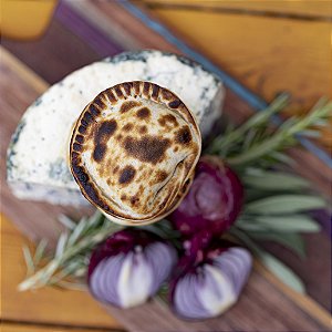 Empanada de gorgonzola e cebola morada (3 unidades congeladas)